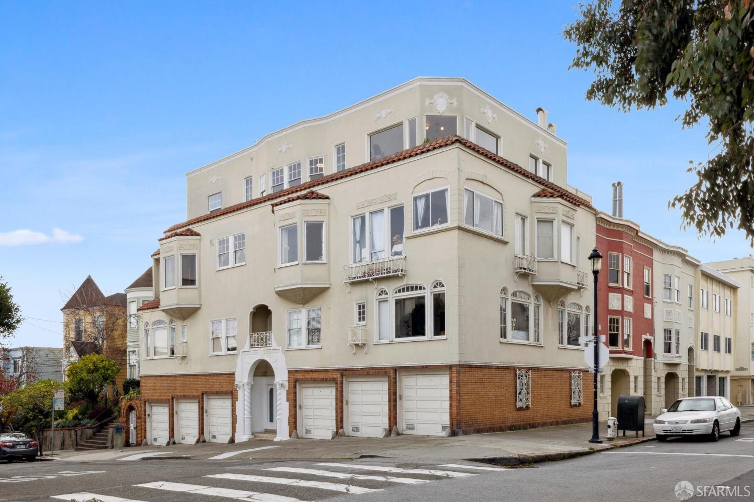 2 Fair Oaks Street # 4