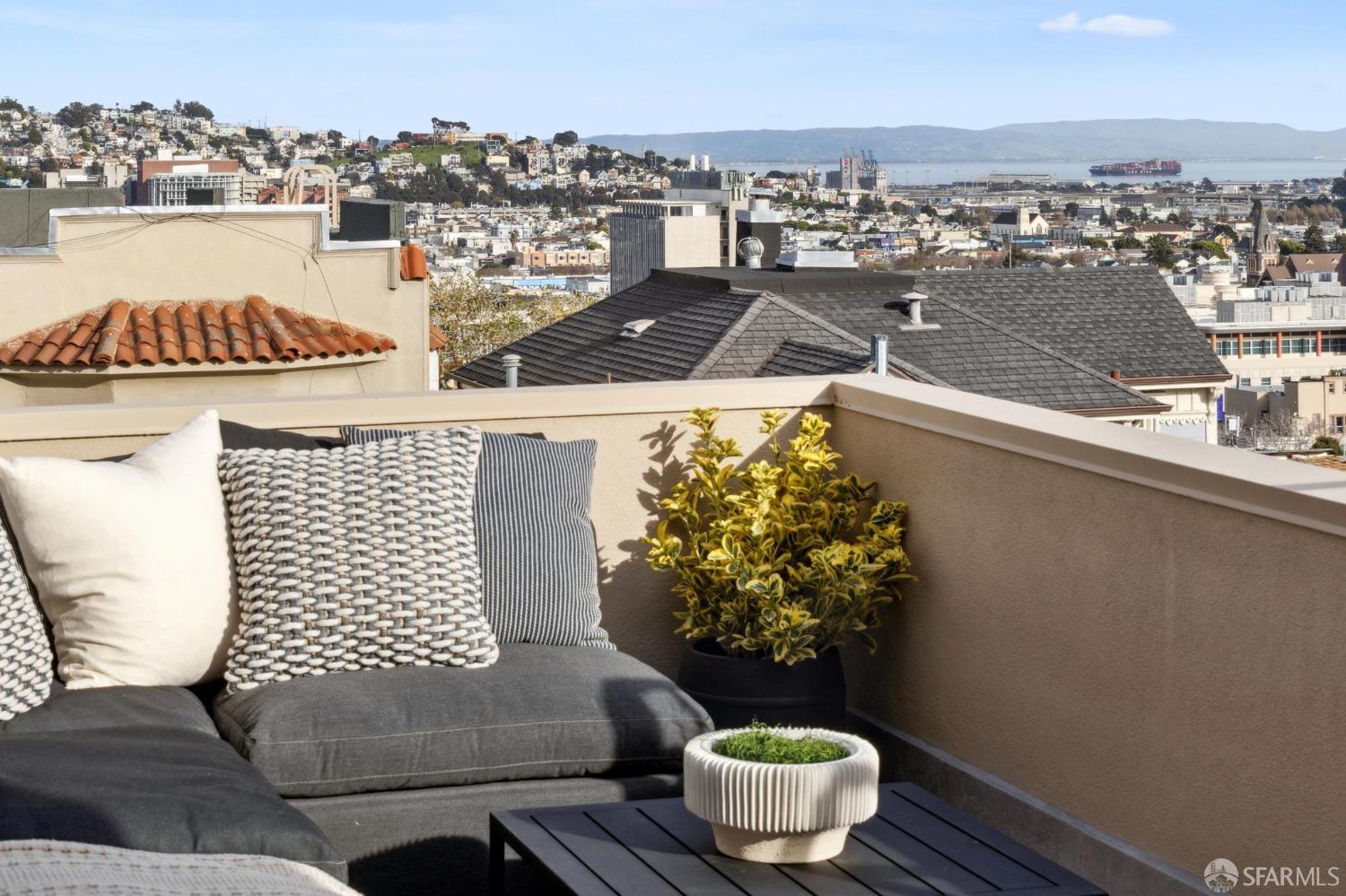 2 Fair Oaks Street # 4