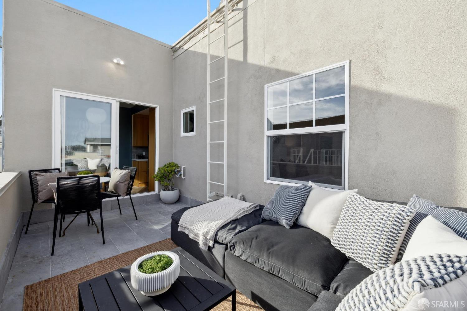 2 Fair Oaks Street # 4