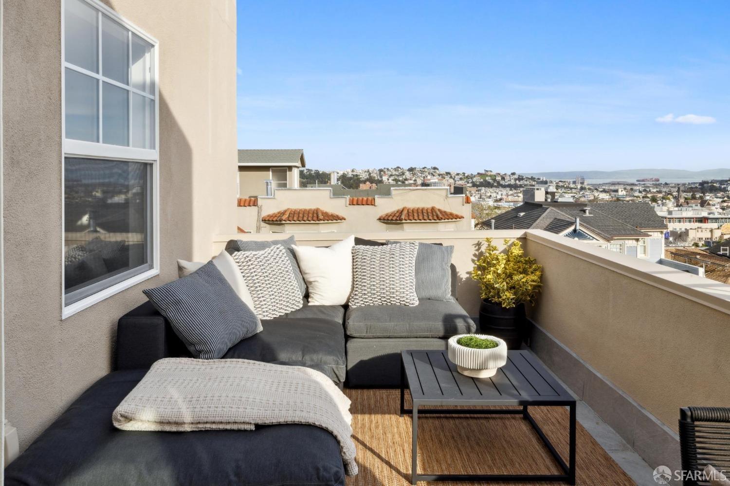 2 Fair Oaks Street # 4