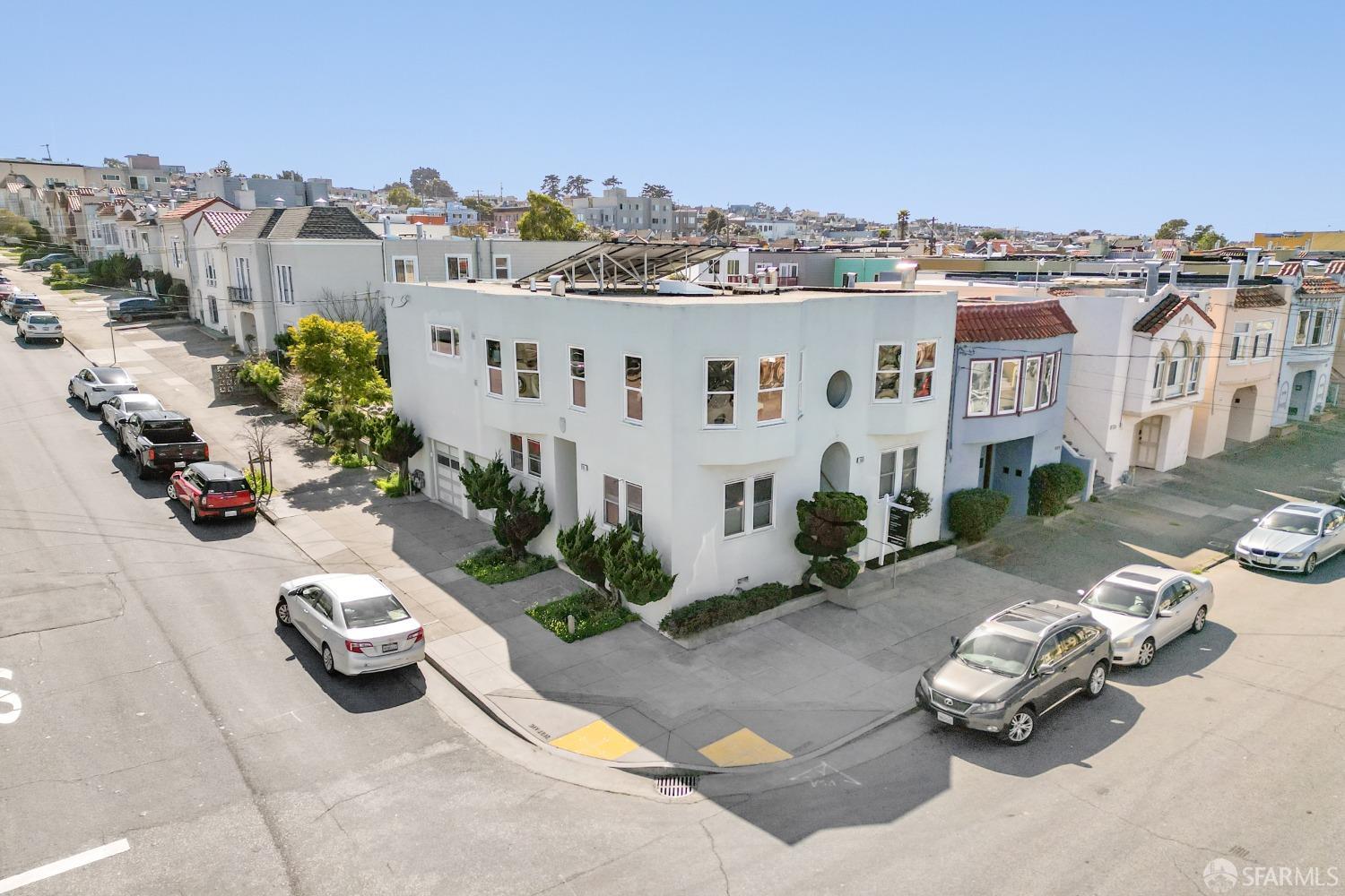 1501 Moraga Street