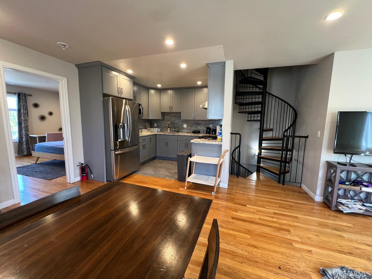393 Winchester Street
