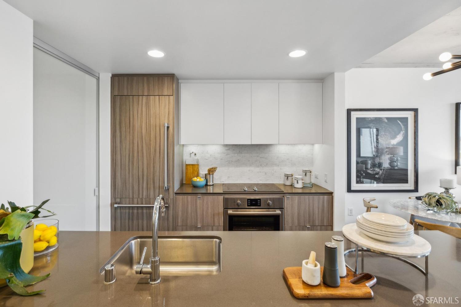 45 Bartlett Street # 603