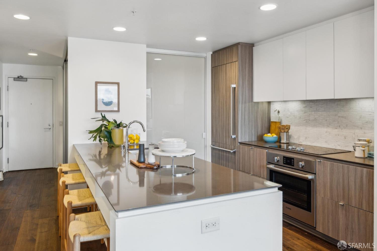 45 Bartlett Street # 603