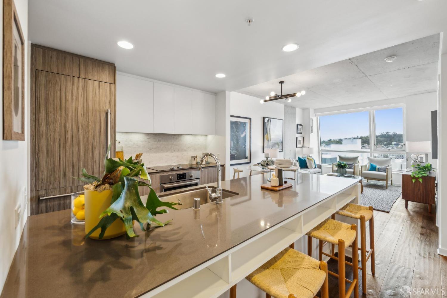 45 Bartlett Street # 603