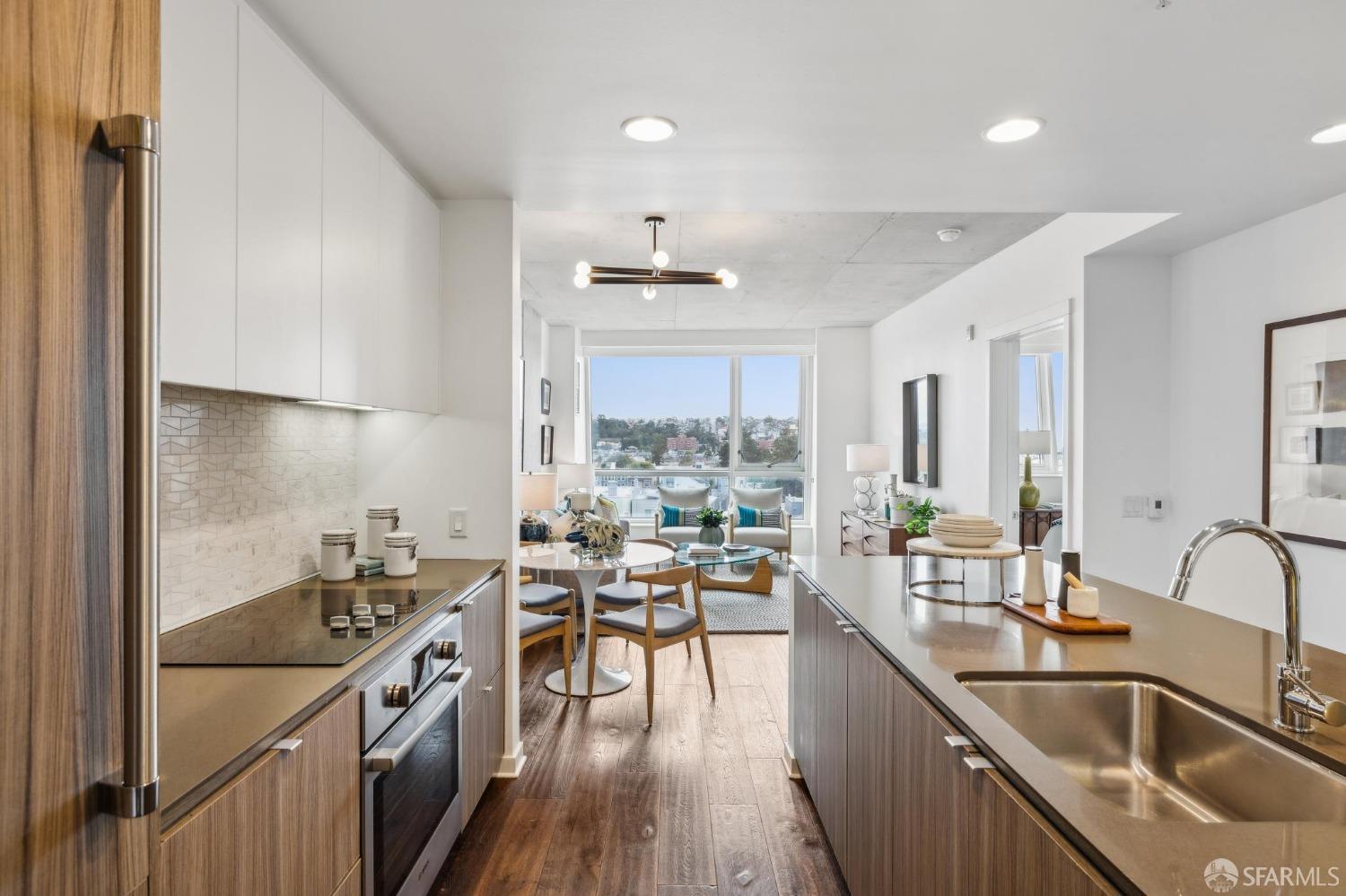45 Bartlett Street # 603