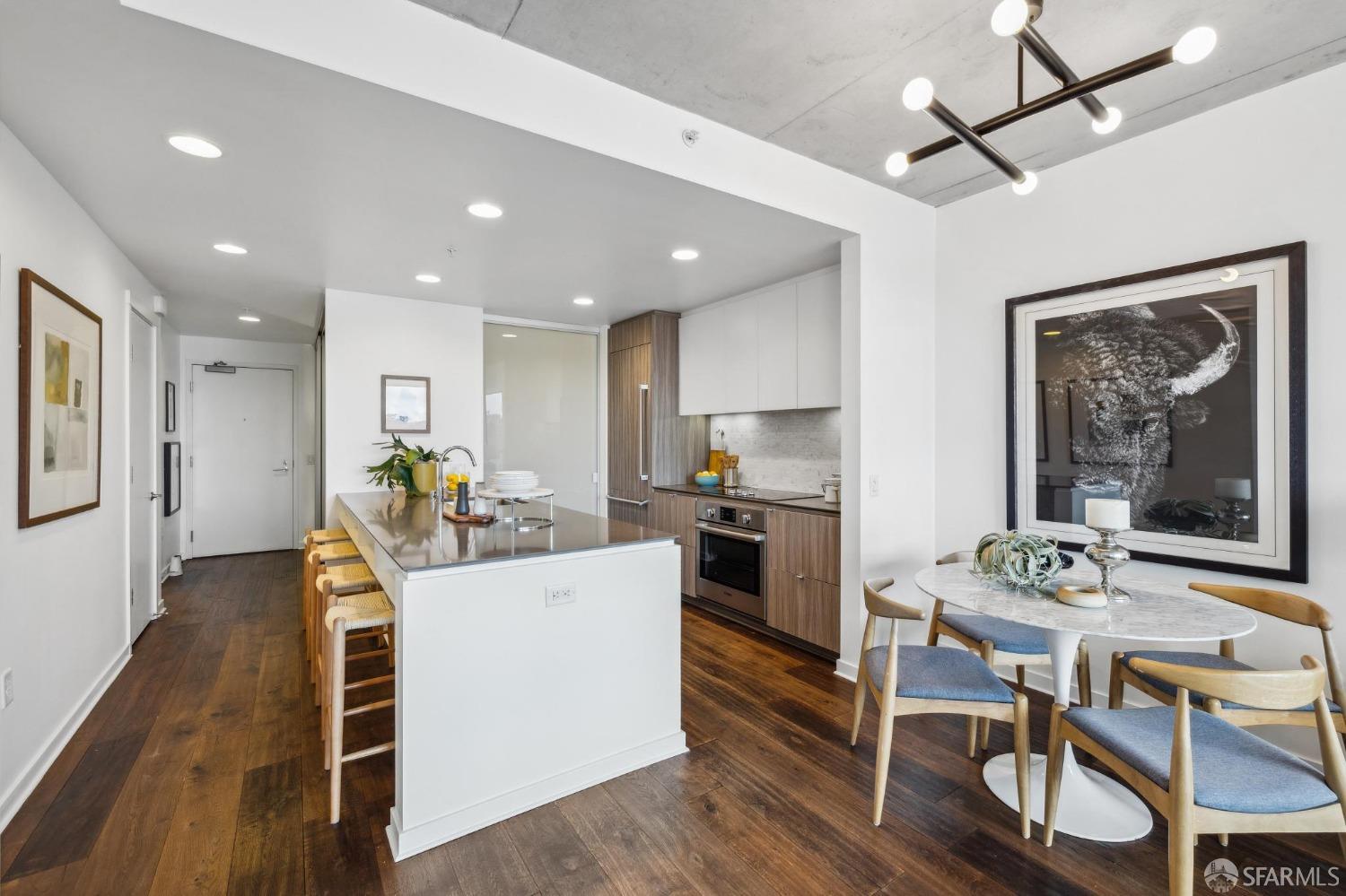 45 Bartlett Street # 603