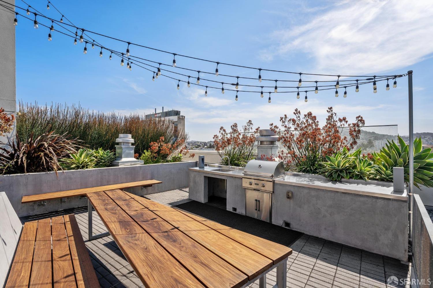 45 Bartlett Street # 603