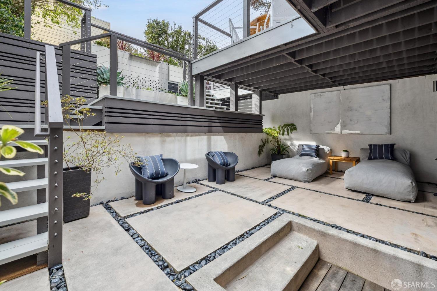 392 Eureka Street