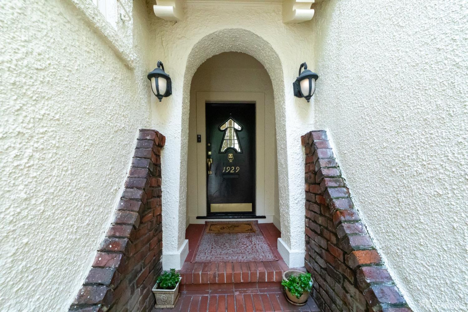 1929 Jackson Street