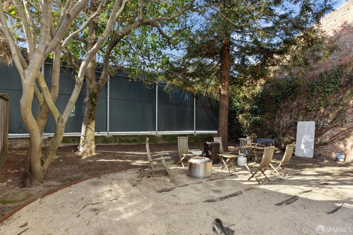 1737 Pierce Street