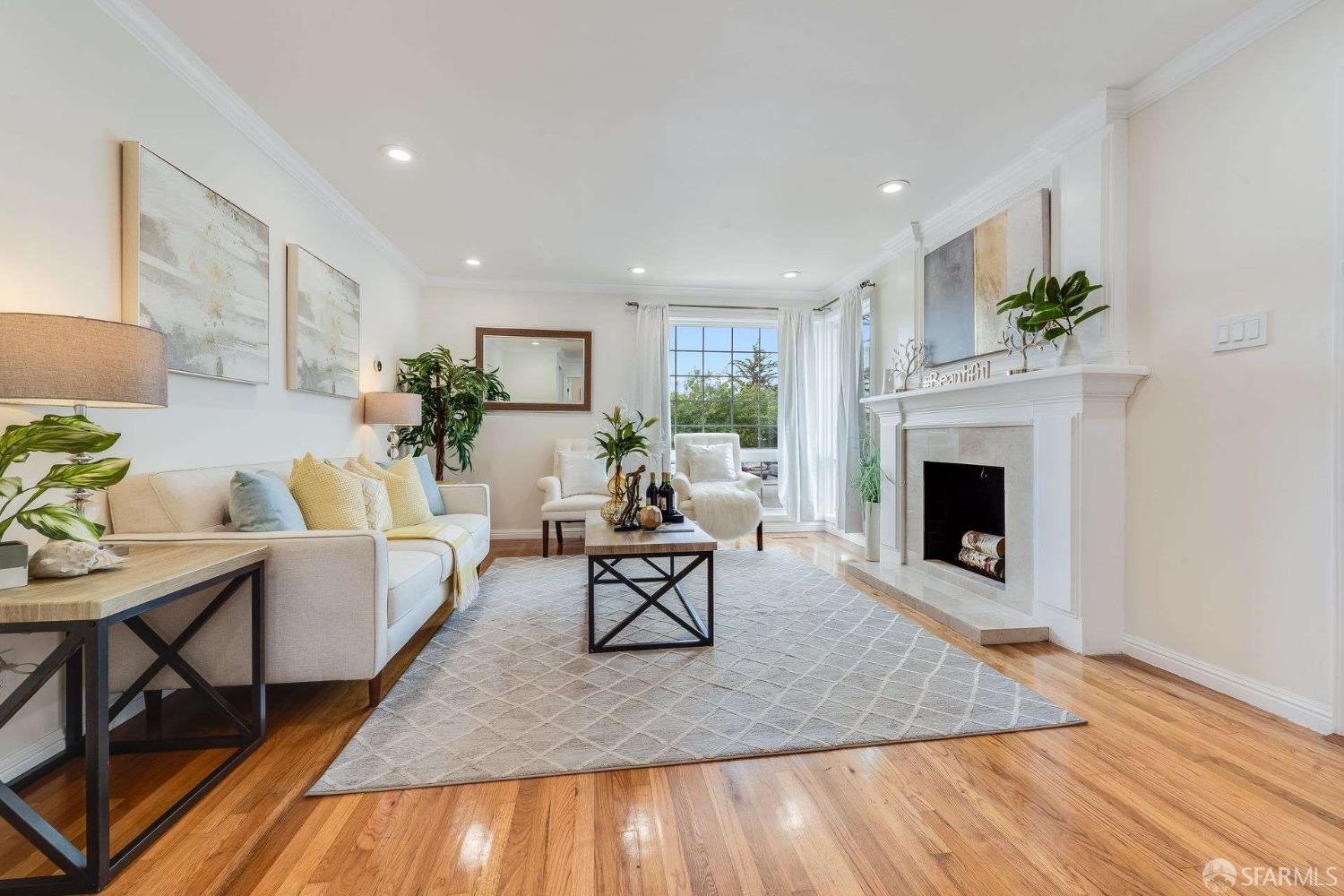 141 Hillside Boulevard