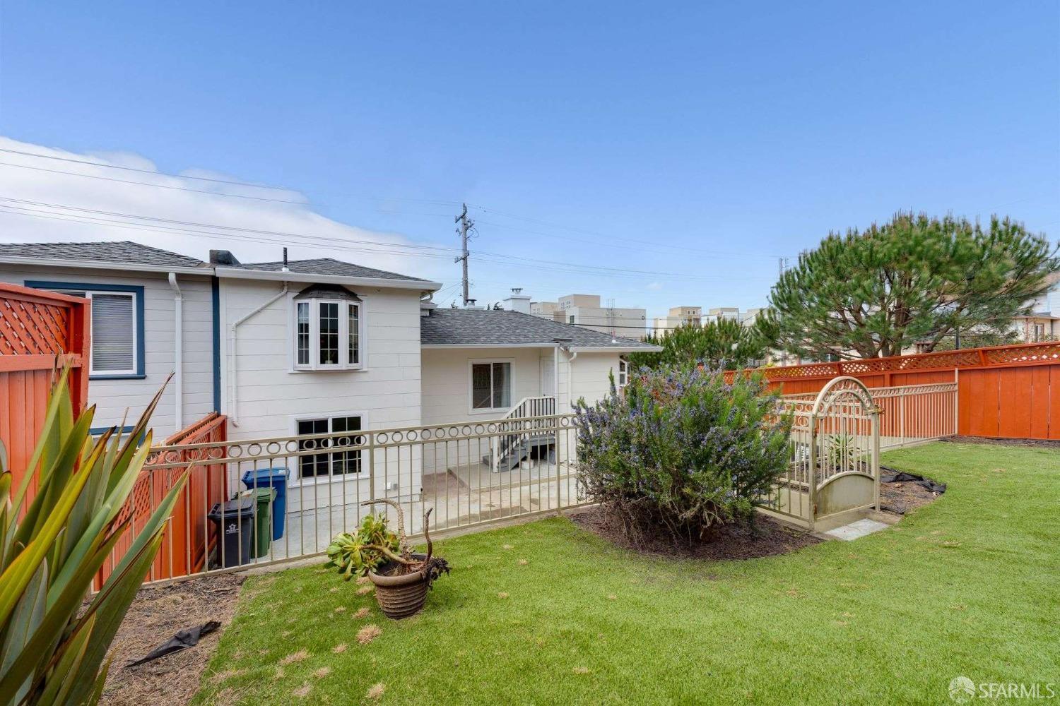 141 Hillside Boulevard
