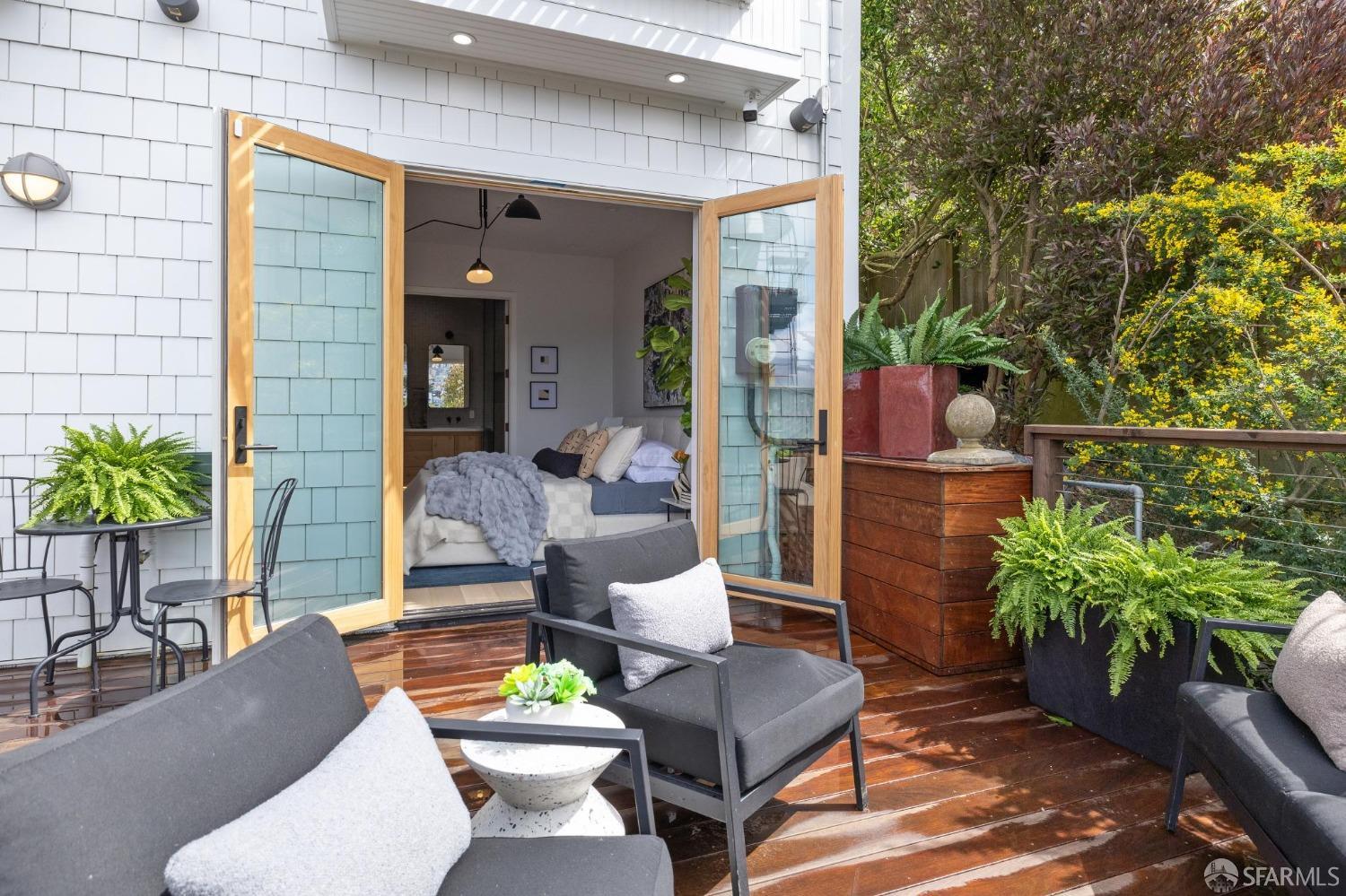 731 Noe Street