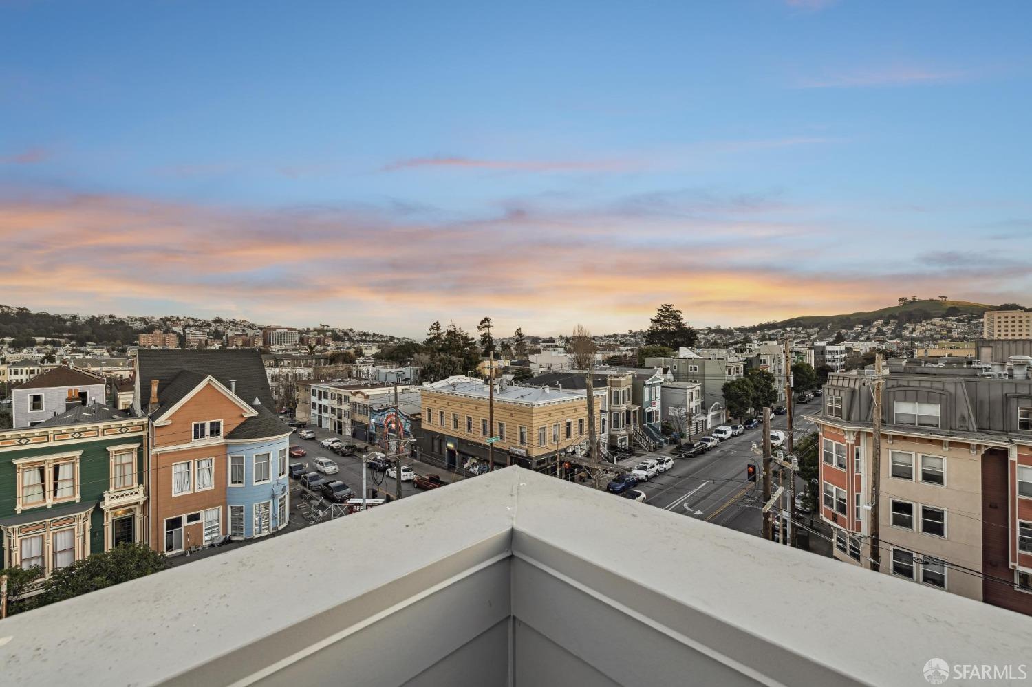 986 South Van Ness Avenue # 402