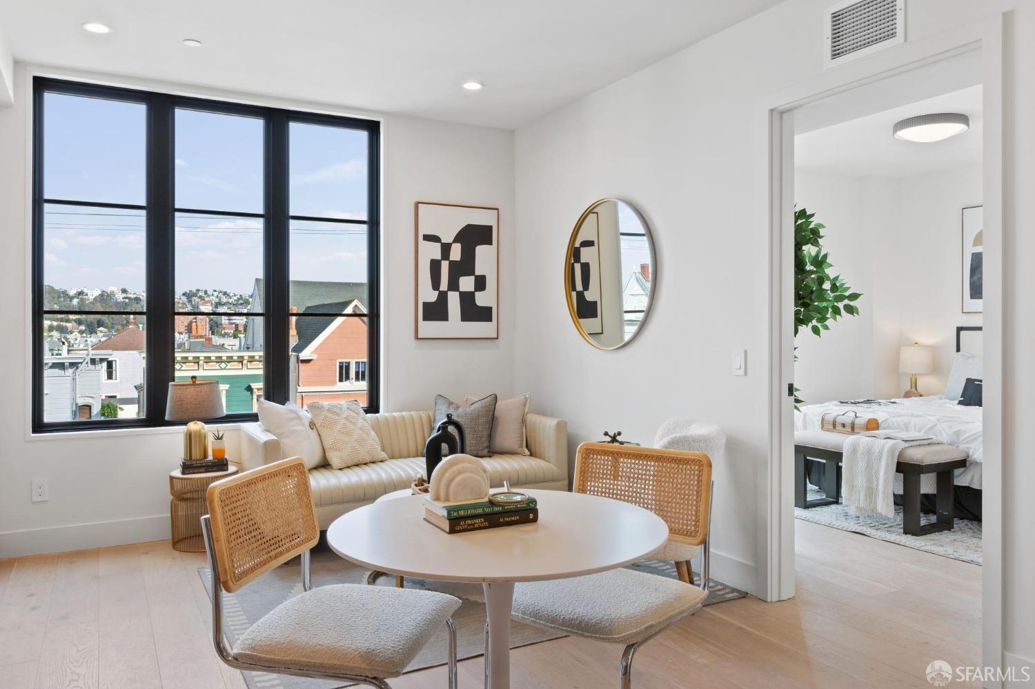986 South Van Ness Avenue # 402