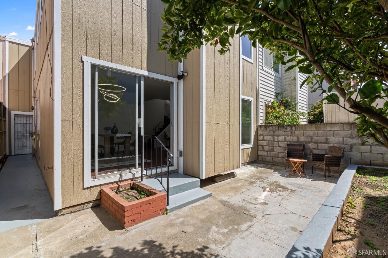 206 Yale Street