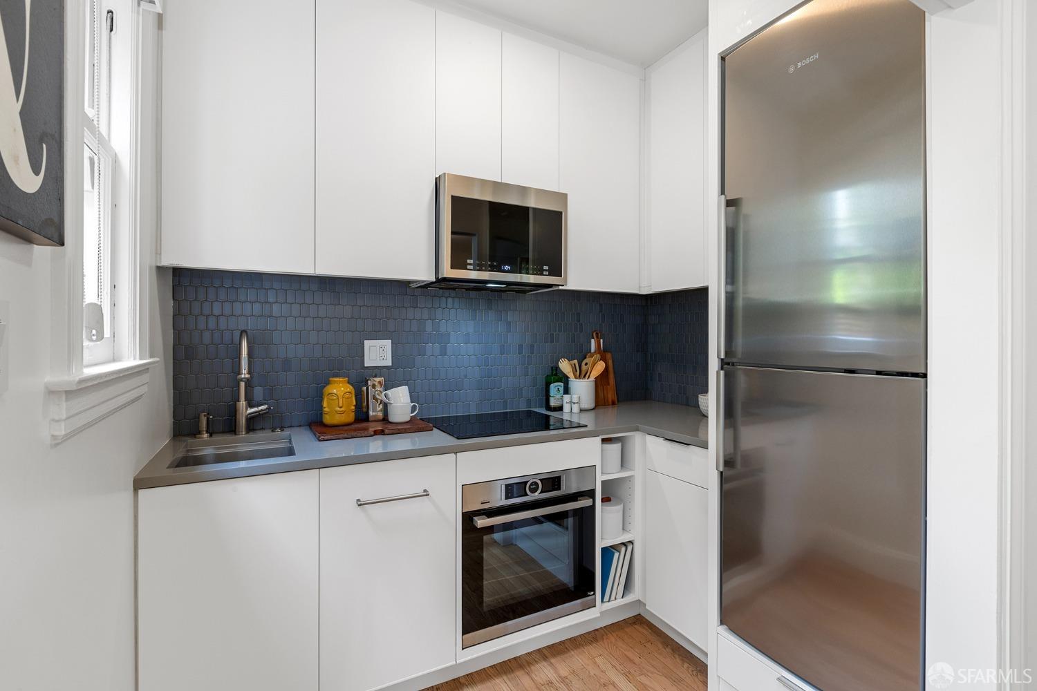 1209 Oak Street # 2