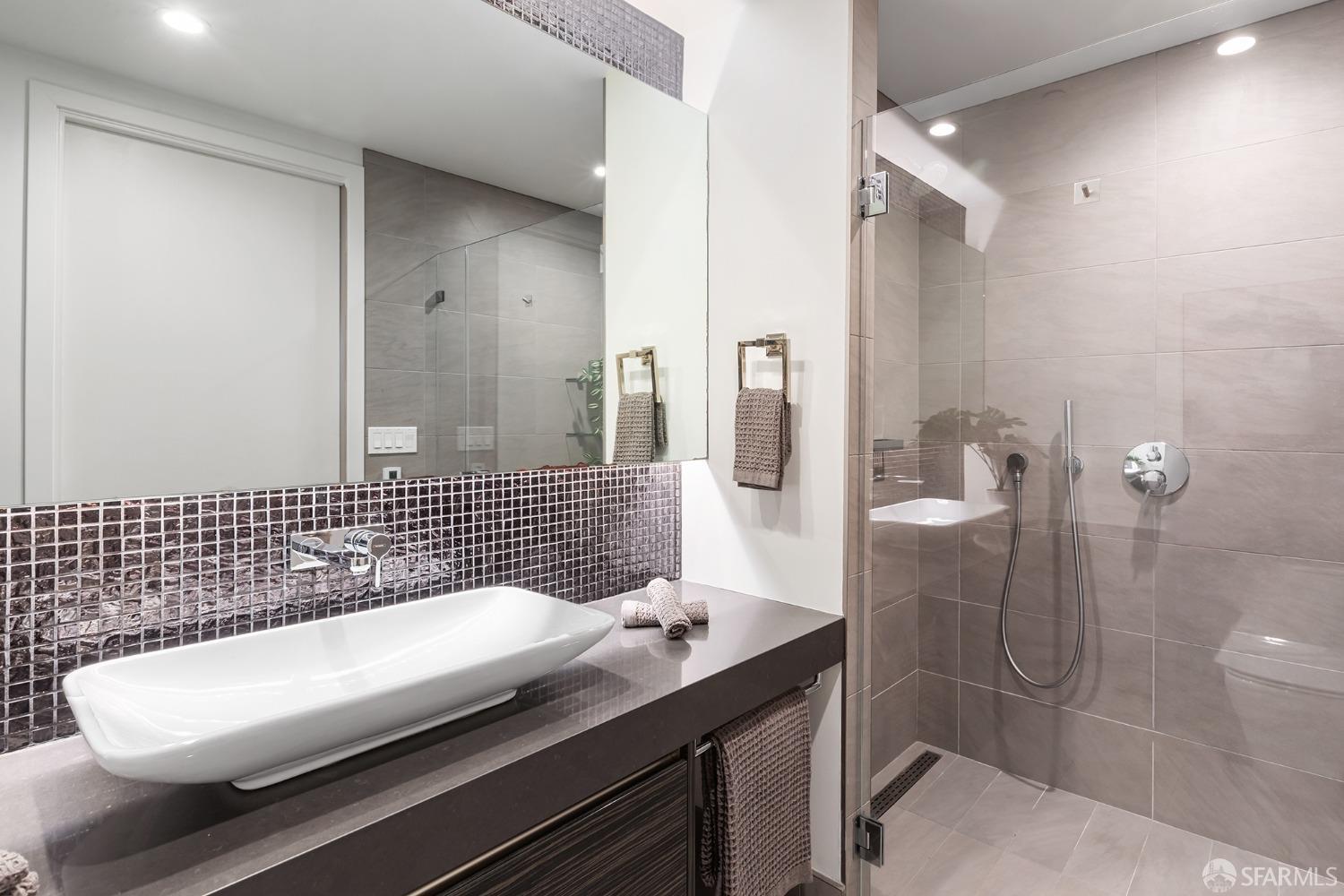 1650 Broadway Street # 304
