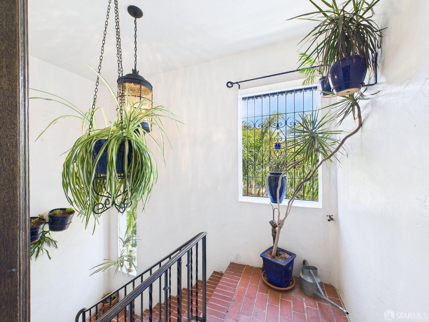 1708 Dolores Street