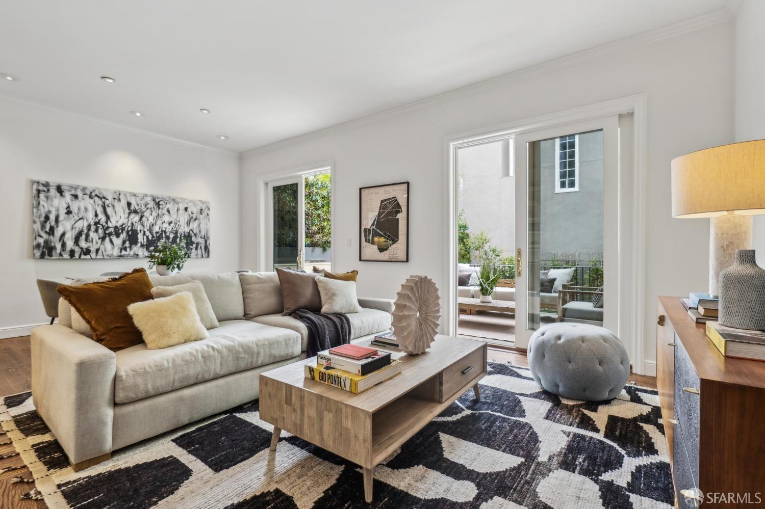 2655 Steiner Street