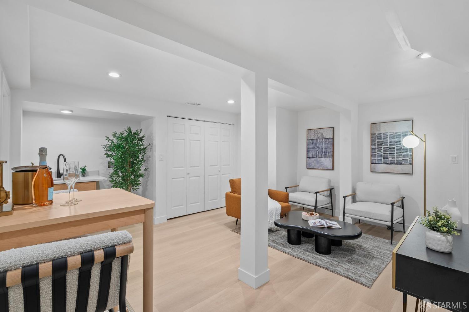 219 De Montfort Avenue