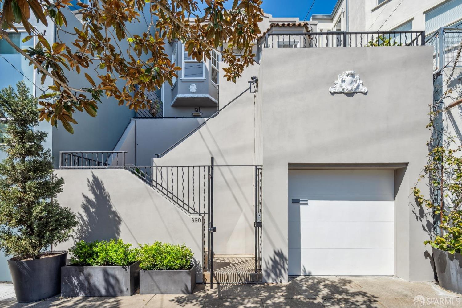 690 Arkansas Street