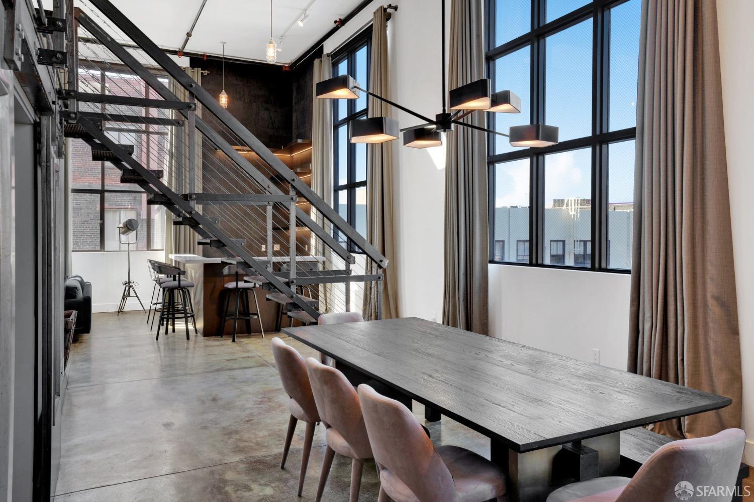 1 Clarence Place # 18