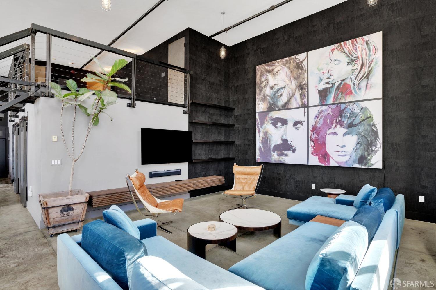 1 Clarence Place # 18