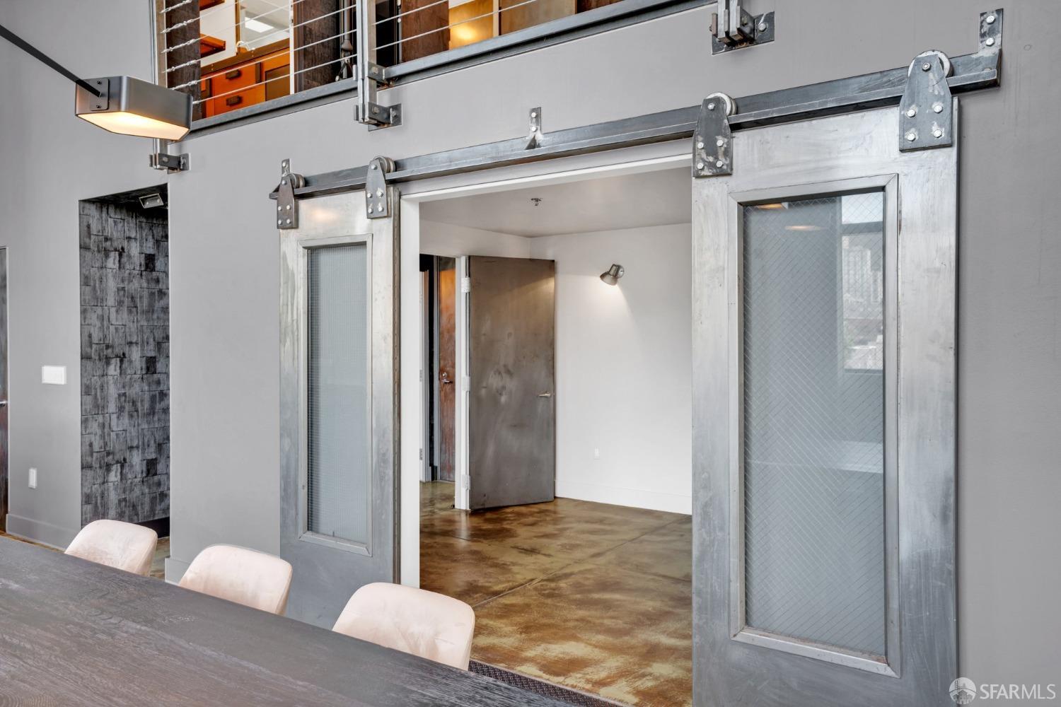 1 Clarence Place # 18