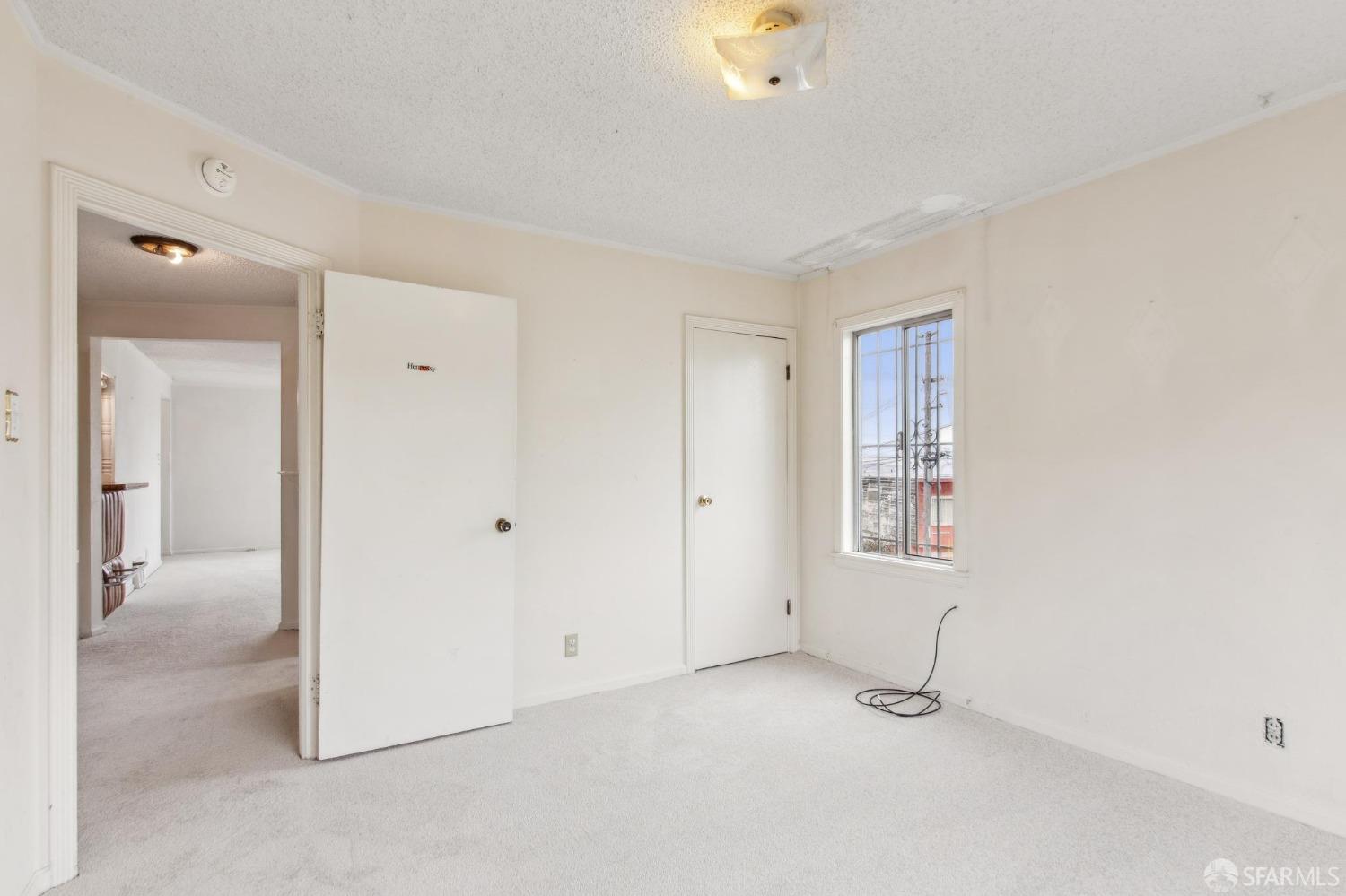 209 Bridgeview Drive