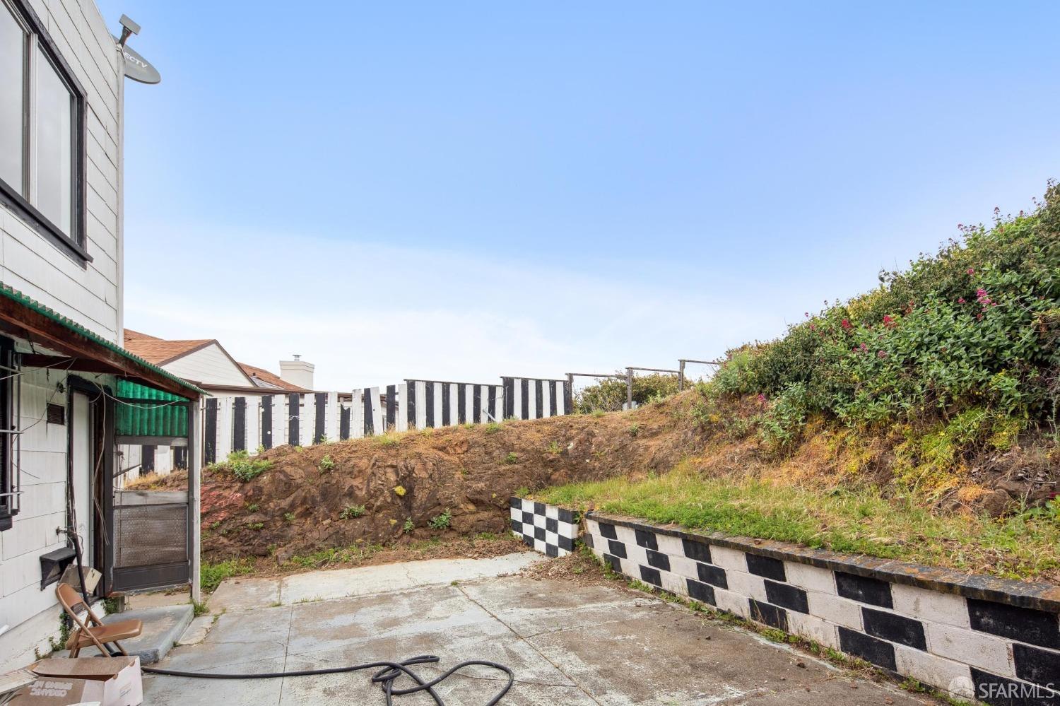 209 Bridgeview Drive