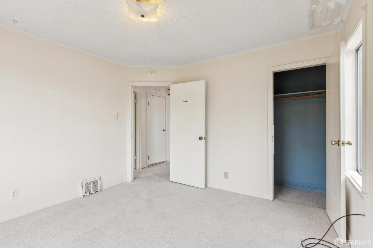 209 Bridgeview Drive