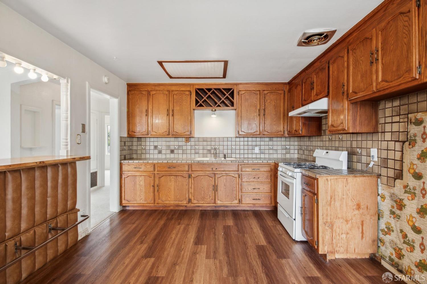 209 Bridgeview Drive