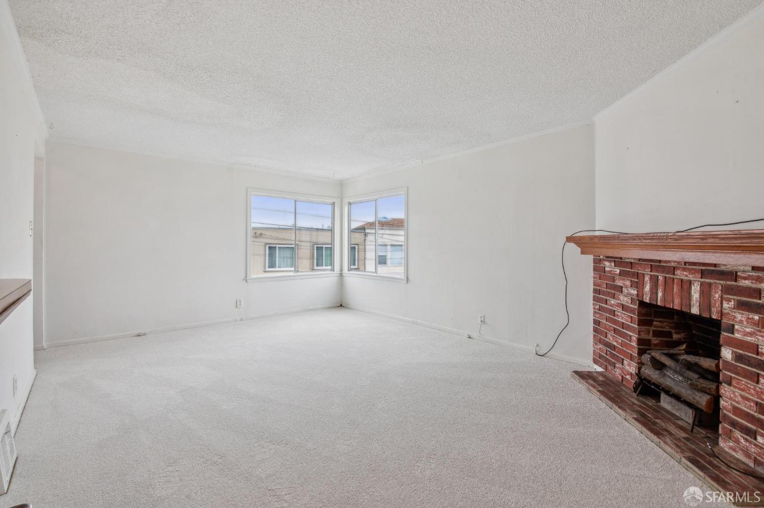 209 Bridgeview Drive