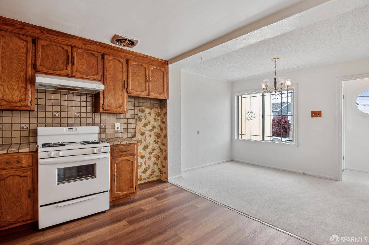 209 Bridgeview Drive