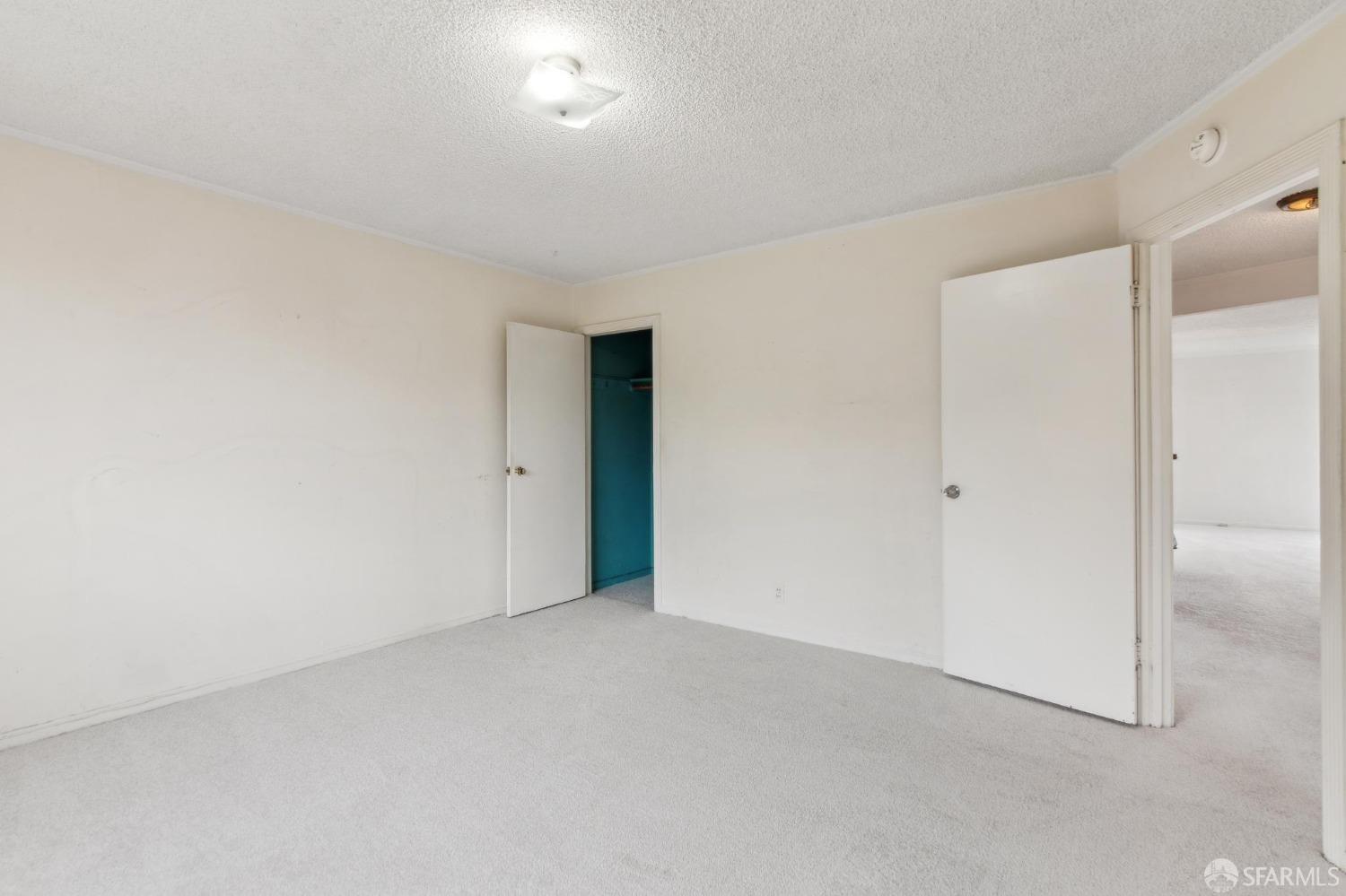 209 Bridgeview Drive