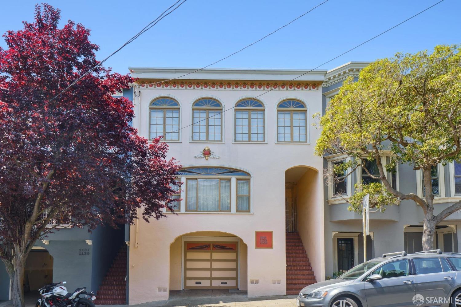 1131 Shrader Street