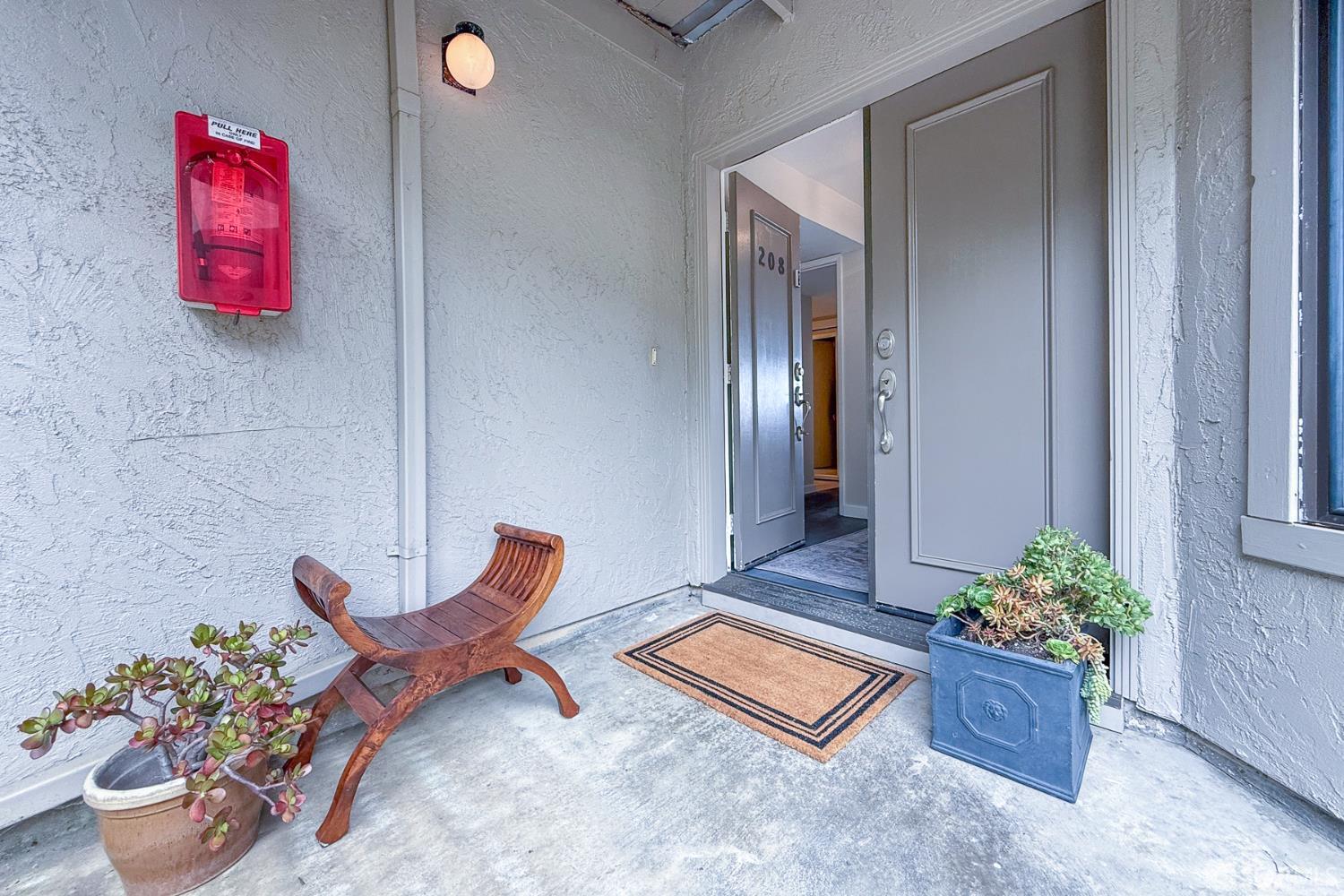 208 Palmetto Avenue