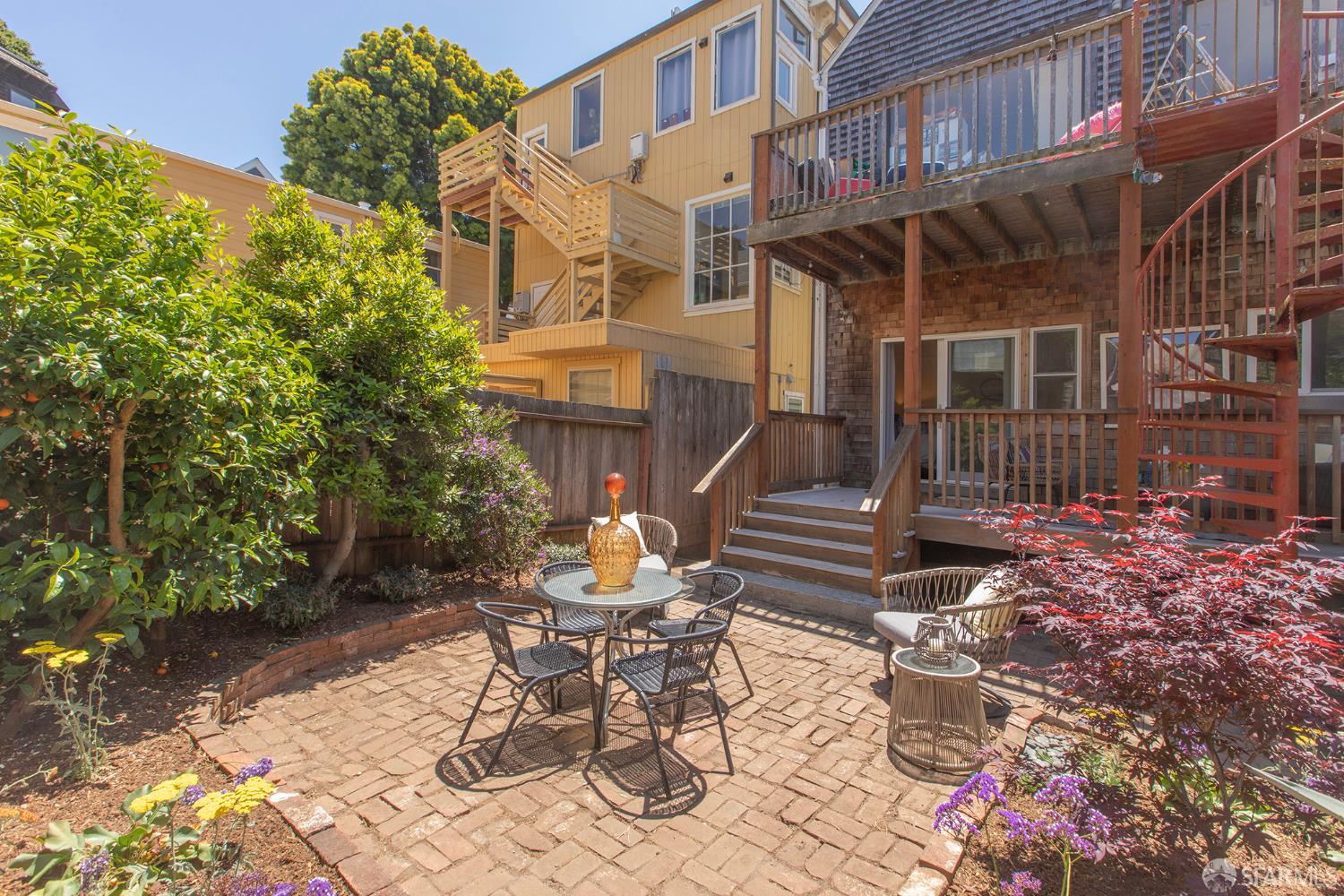 213 Virginia Avenue