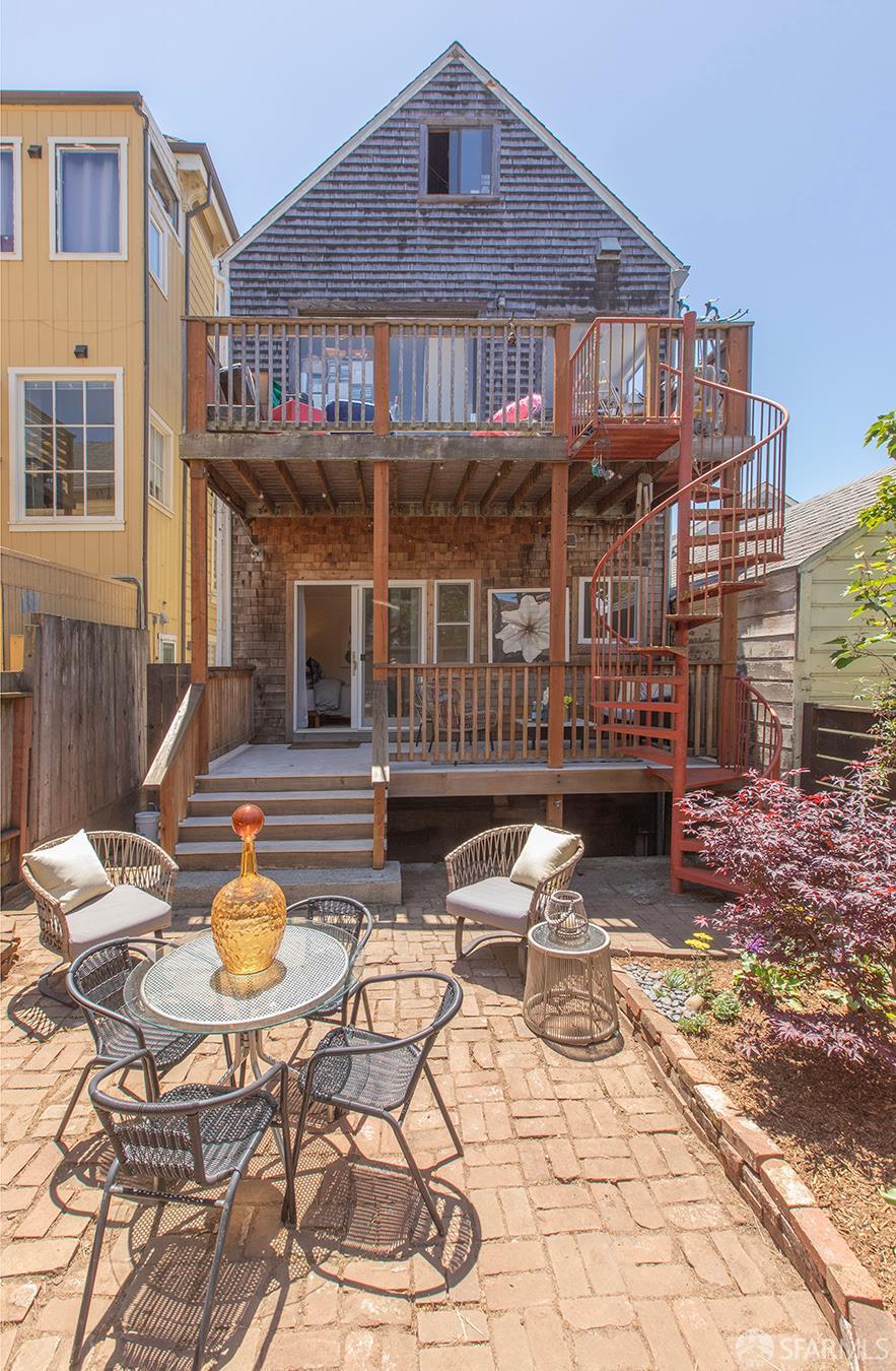 213 Virginia Avenue