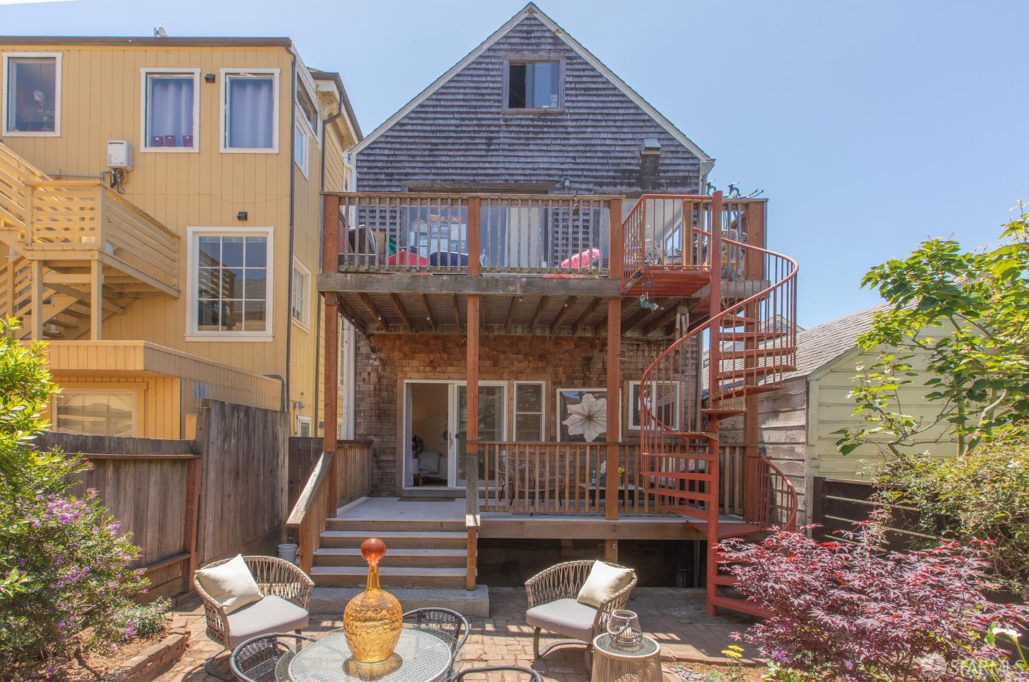 213 Virginia Avenue