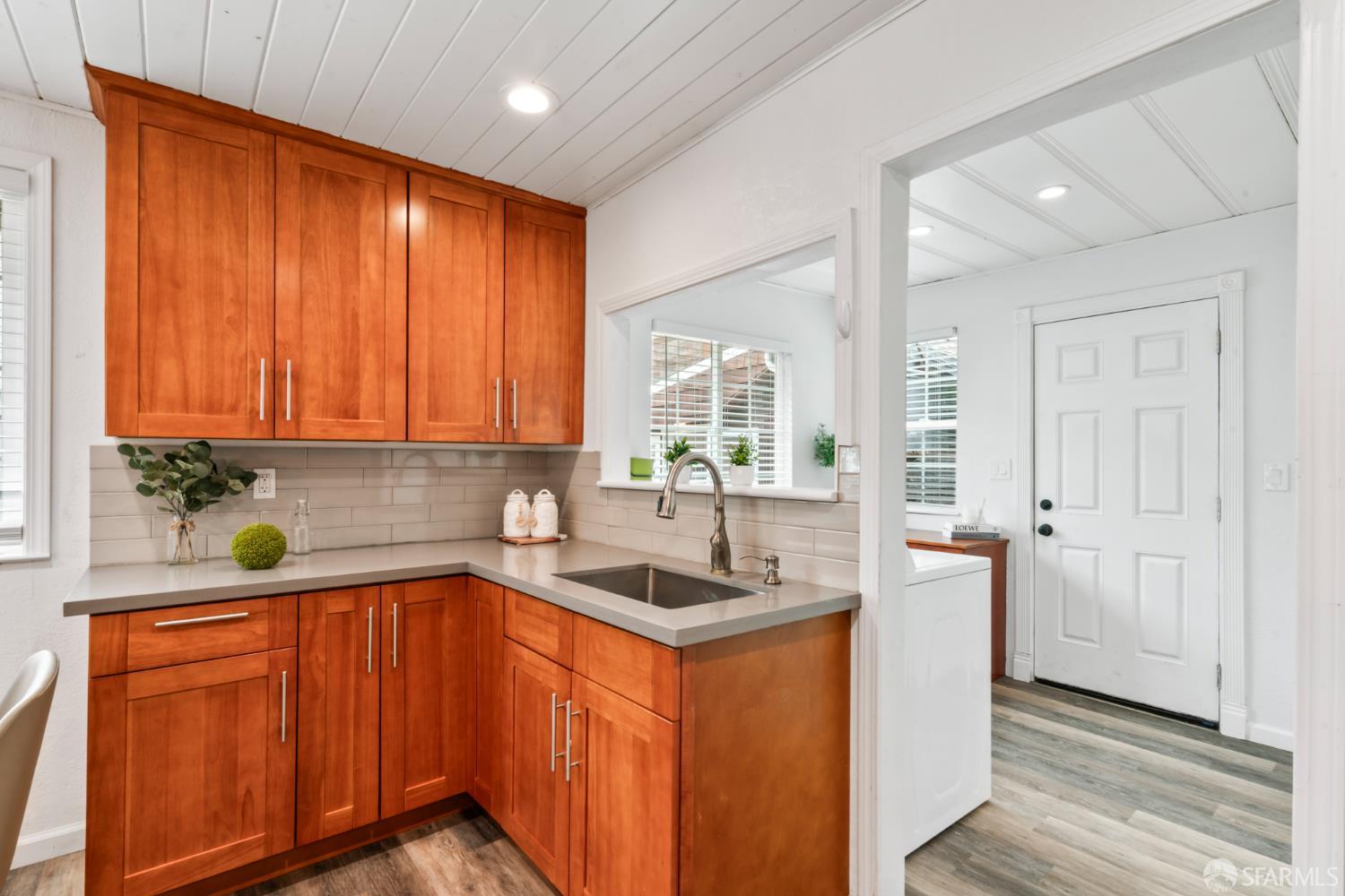 77 Clarendon Road