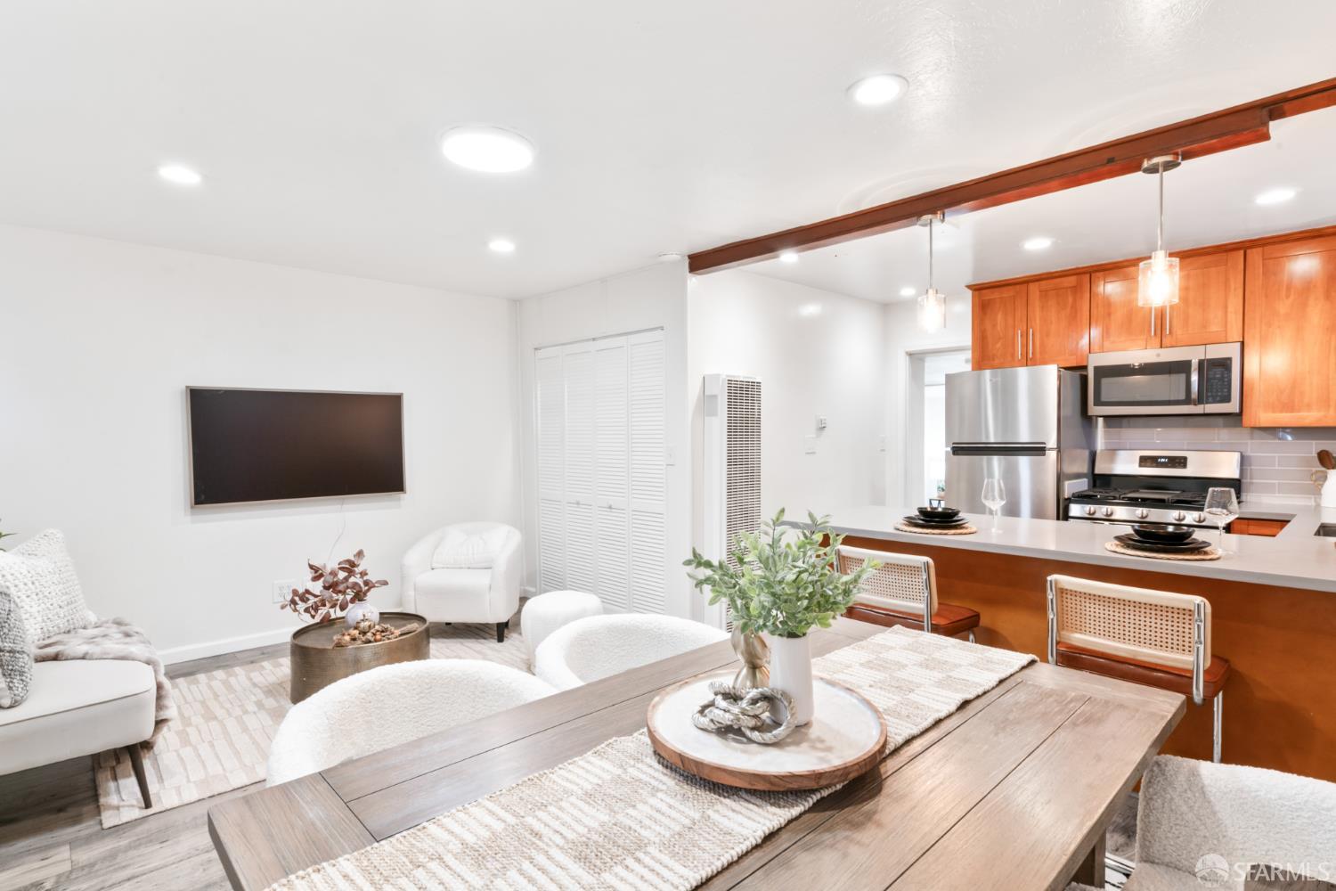 77 Clarendon Road