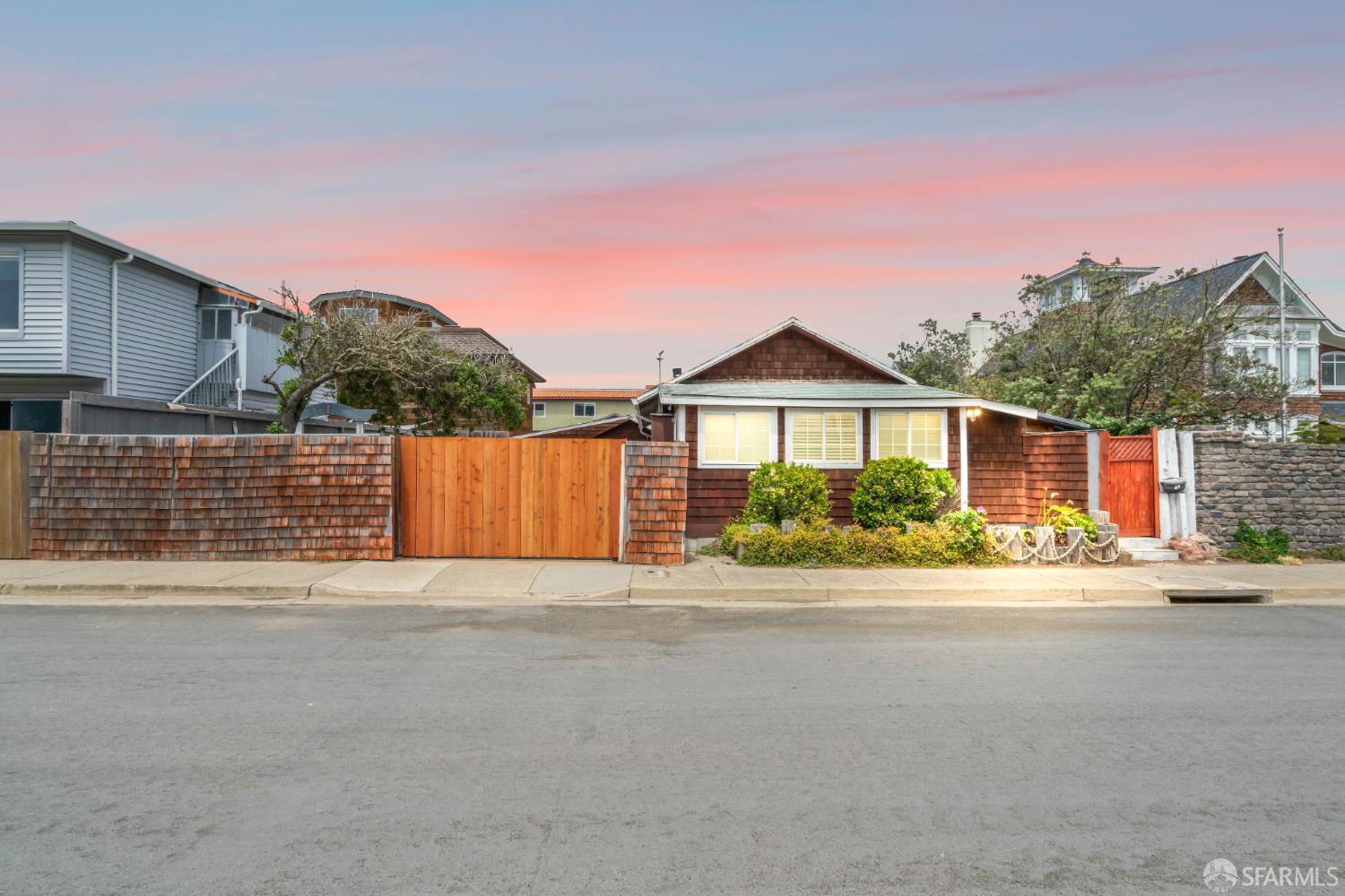 77 Clarendon Road