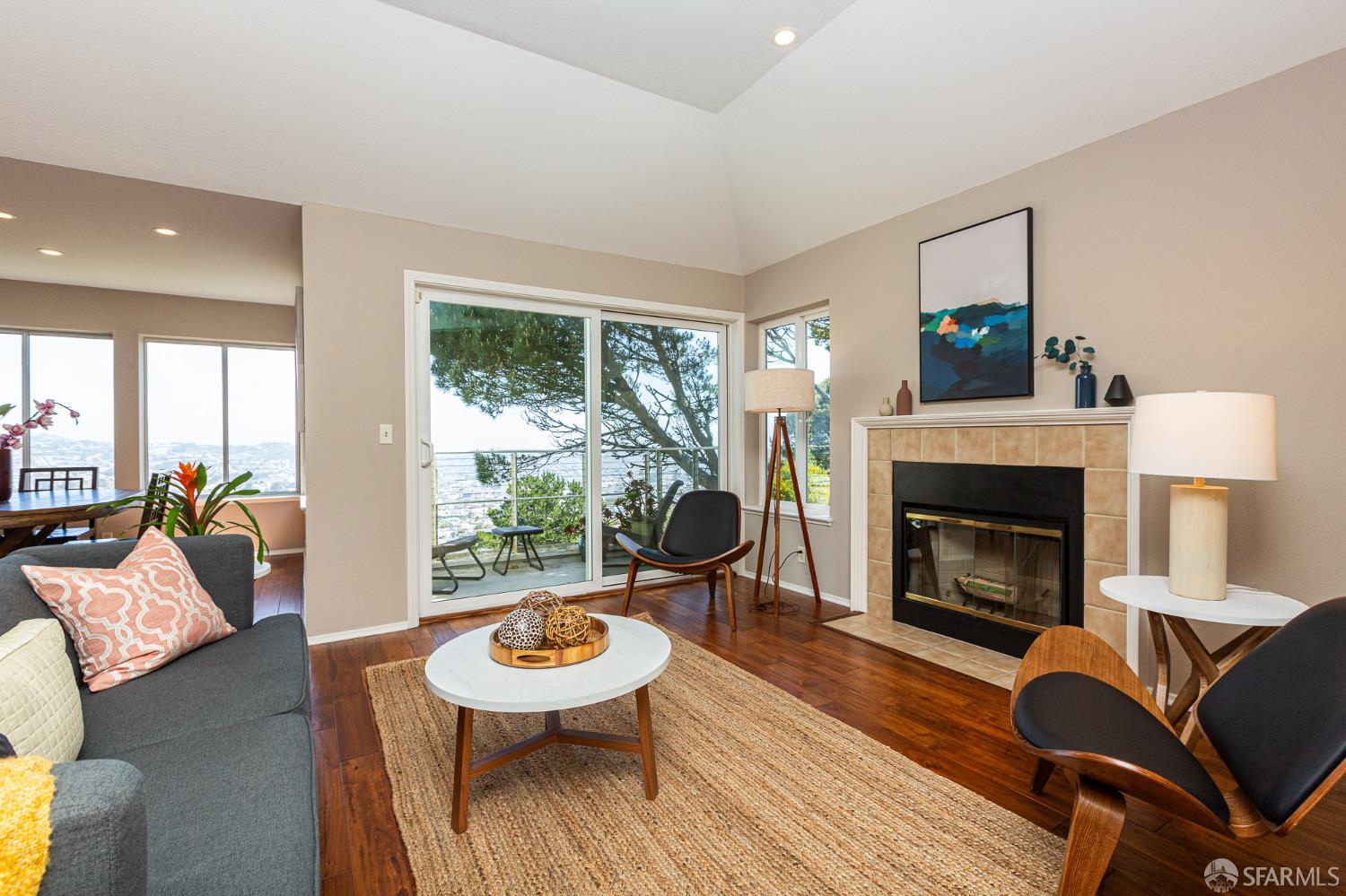 460 Pointe Pacific Drive # 4