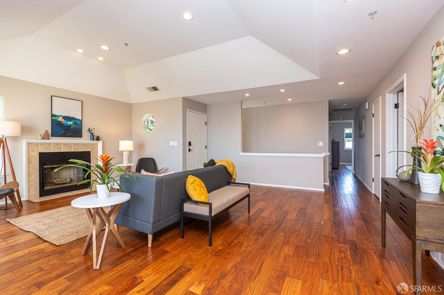 460 Pointe Pacific Drive # 4