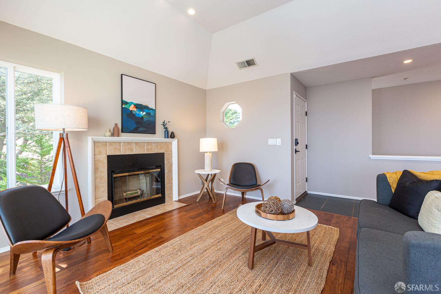460 Pointe Pacific Drive # 4