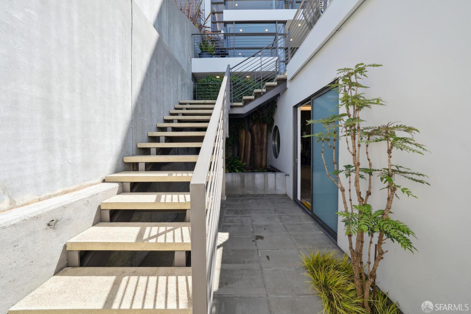 112 Laidley Street