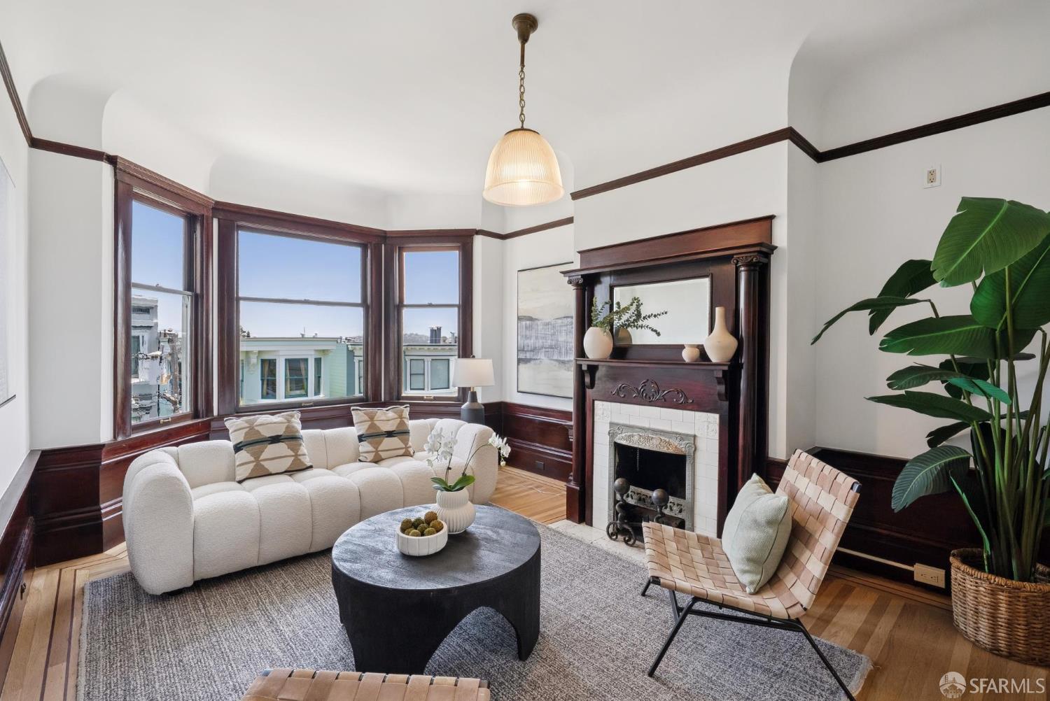 5050A-50B Walter Street